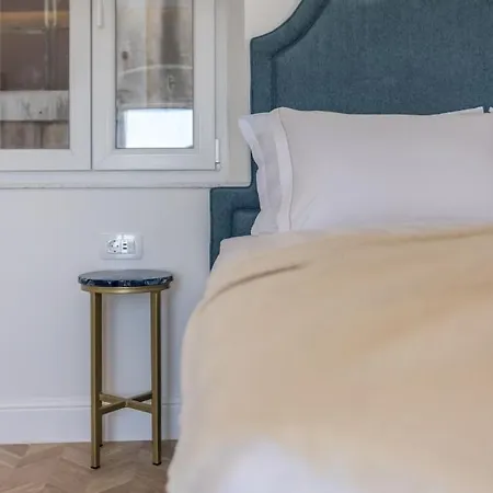 Apartmán Exclusive Seafront Luxury Manda With Balcony Split
