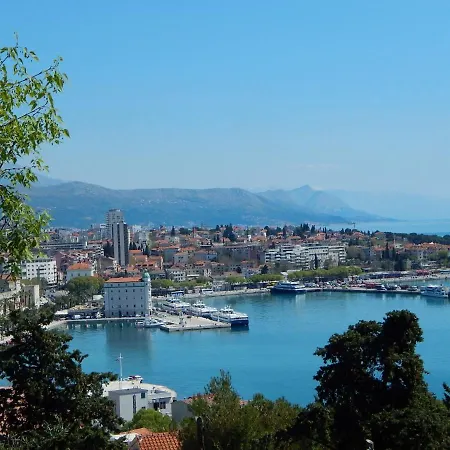 Exclusive Seafront Luxury Manda With Balcony Apartmán