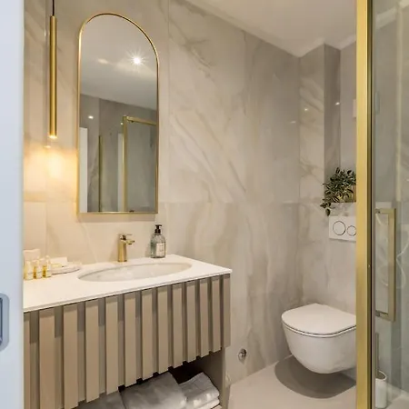 Exclusive Seafront Luxury Manda With Balcony Split