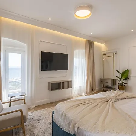 Apartmán Exclusive Seafront Luxury Manda With Balcony